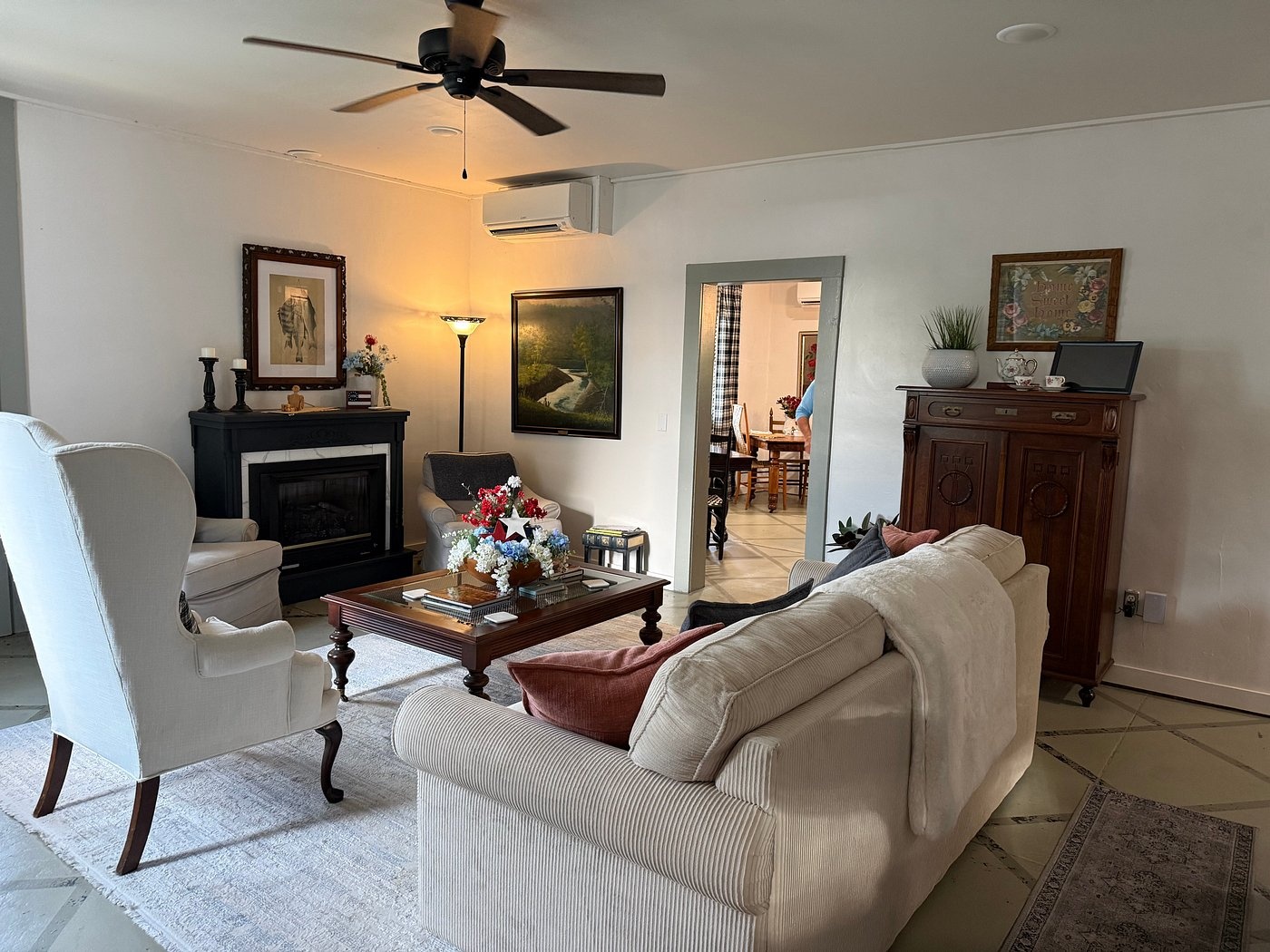 Image of Calico Riverview Inn
