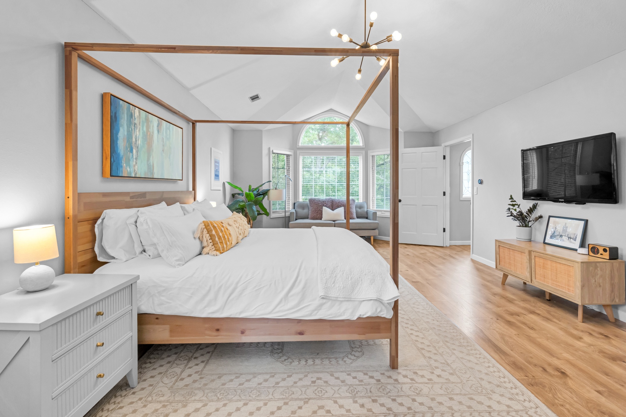 Image of Serene Luxury on the Outskirts of Boulder