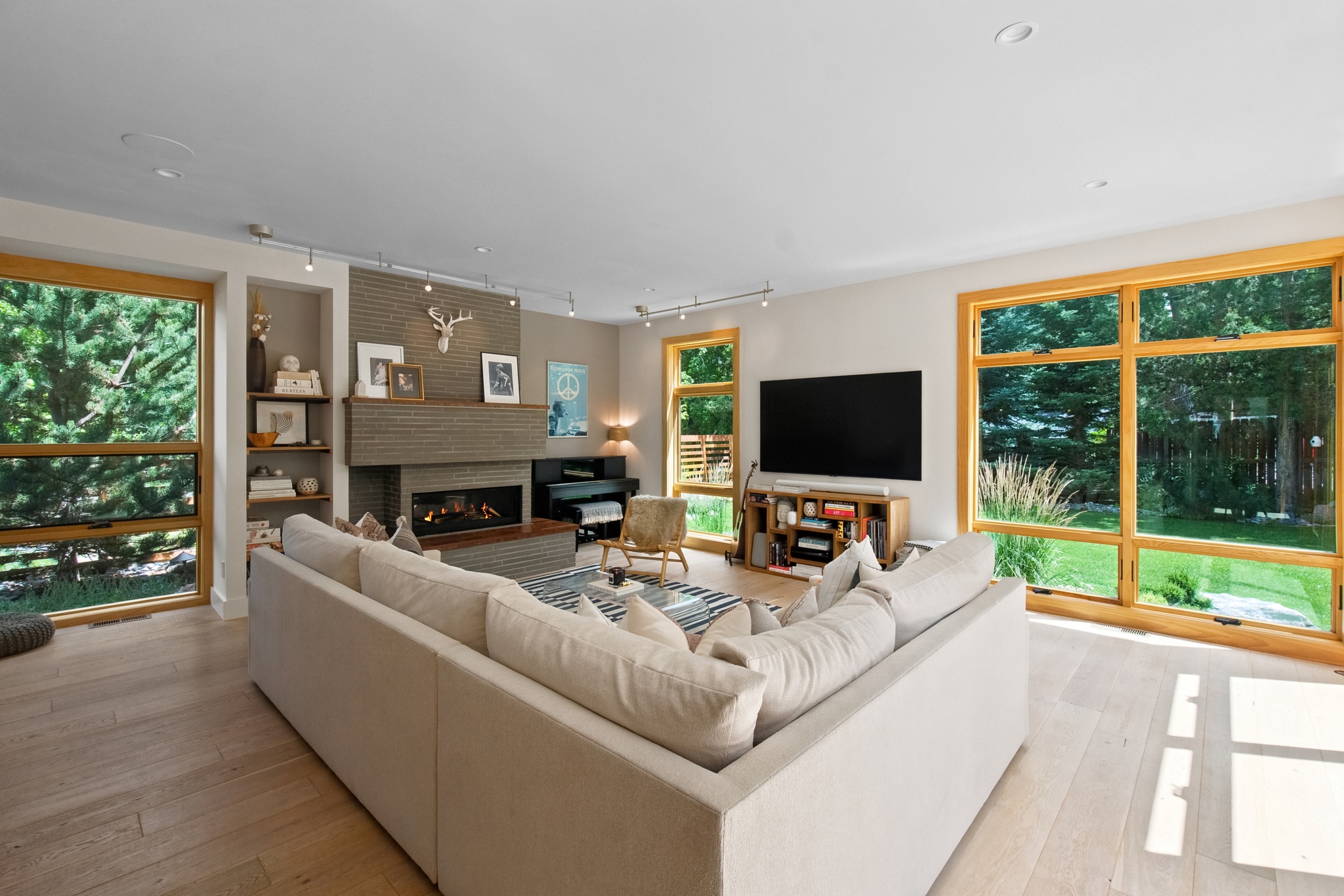 Image of Lower Chautauqua Contemporary Estate