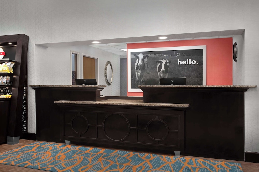 Image of Hampton Inn - Russellville