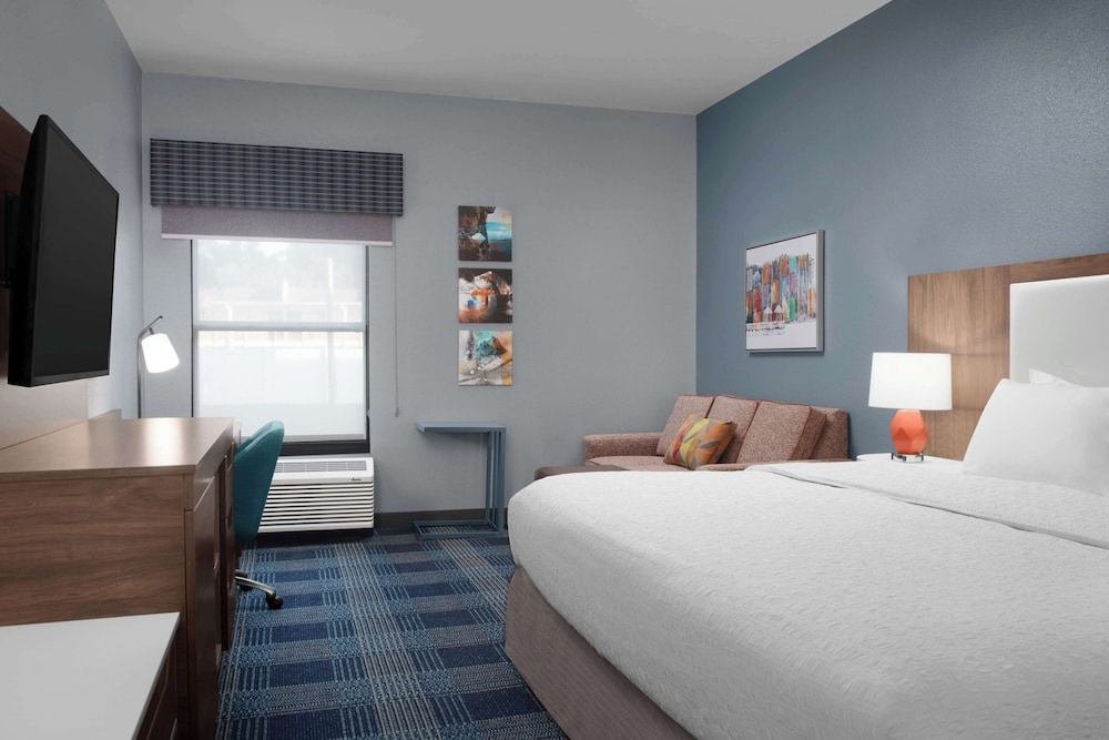 Image of Hampton Inn - Russellville