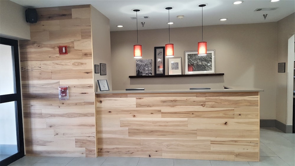 Image of Country Inn & Suites