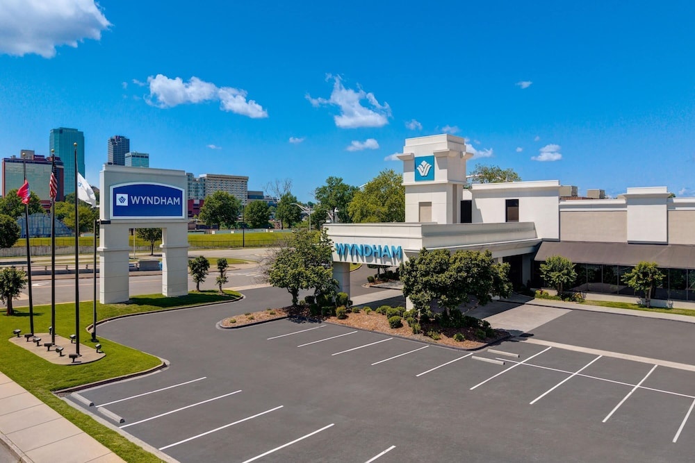 Image of Wyndham Riverfront Little Rock
