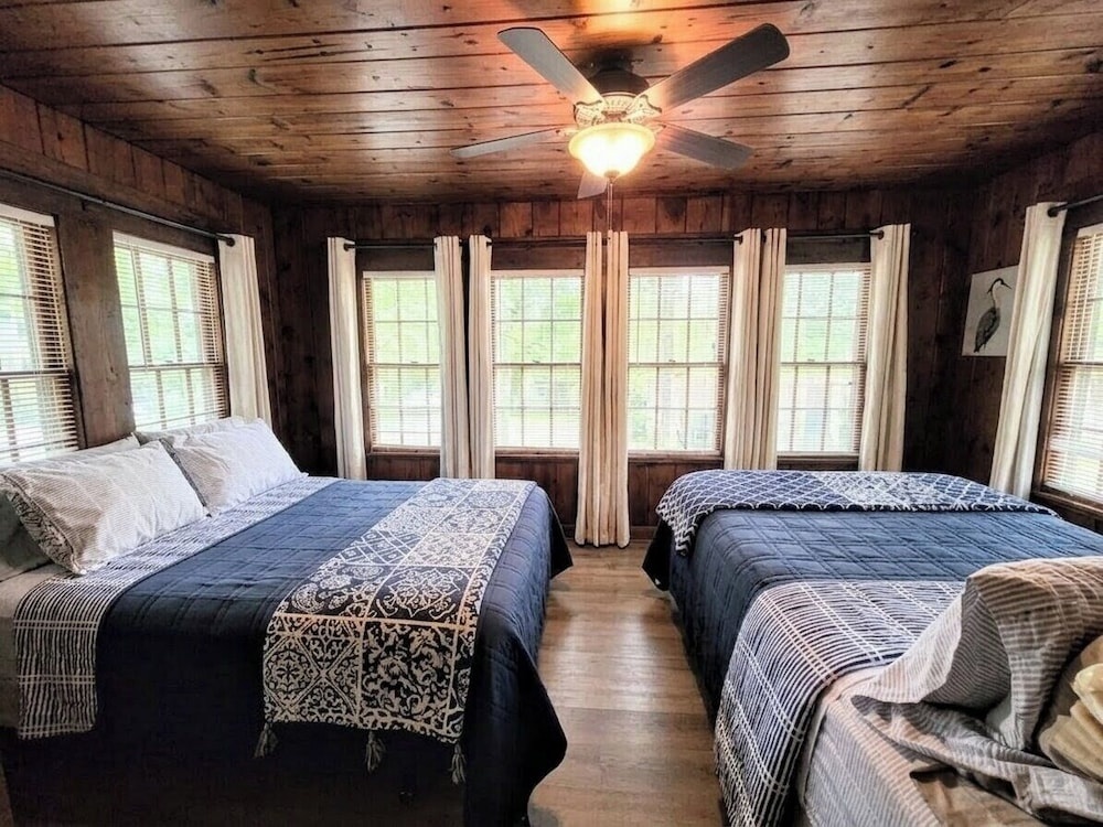 Image of Edgewater Resort