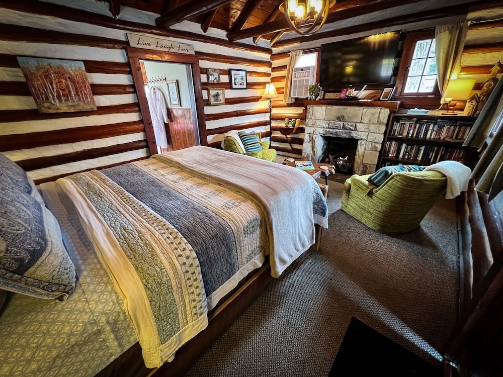 Image of Sherwood Court