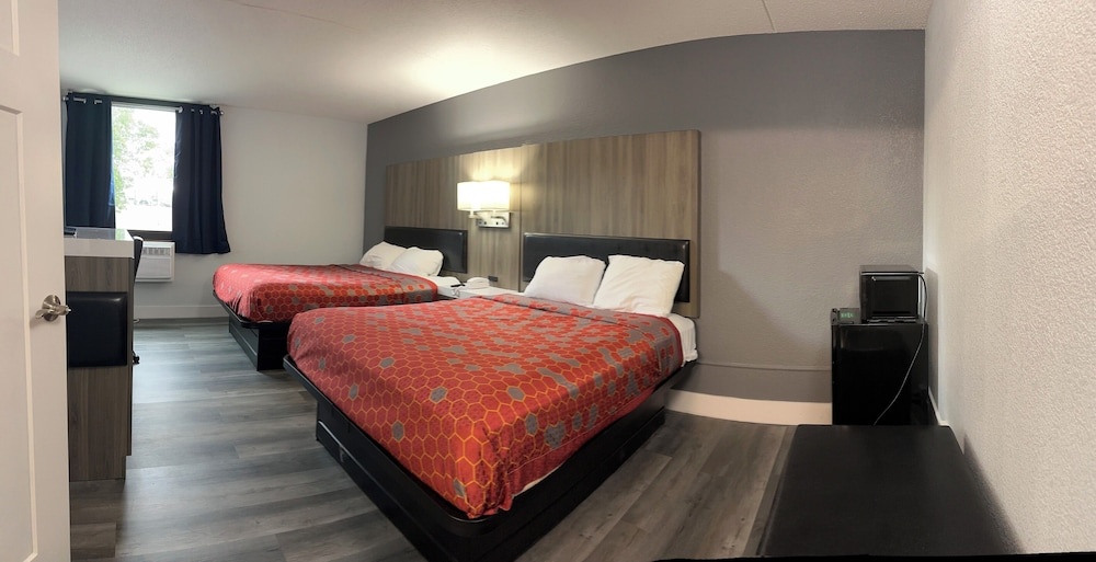 Image of Blueway Inn & Suites Roseville