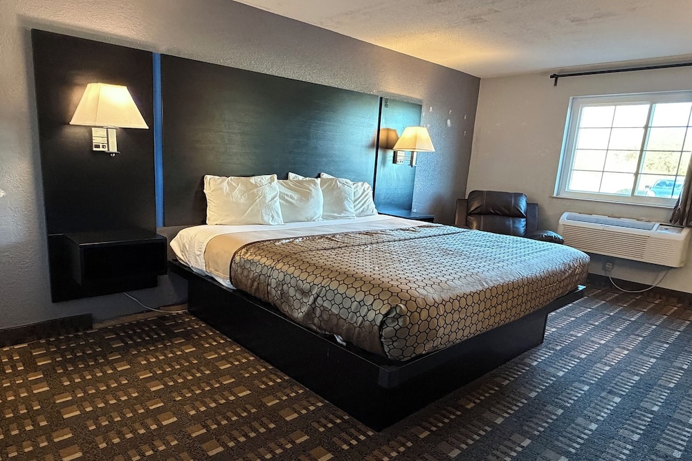 Image of Coratel Inn and Suites by Jasper Stillwater