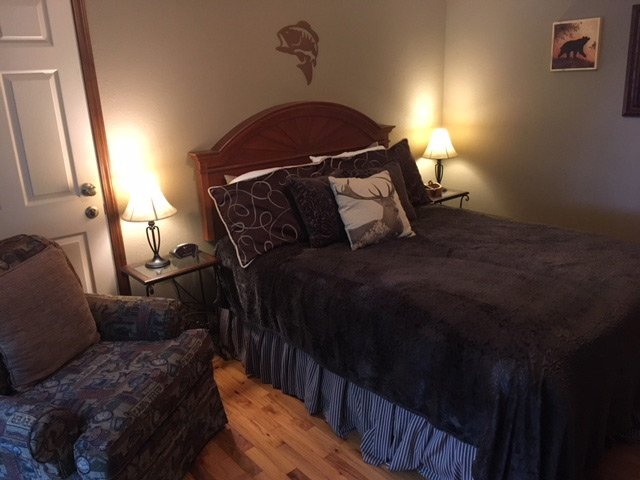 Image of PJ's White River Lodge