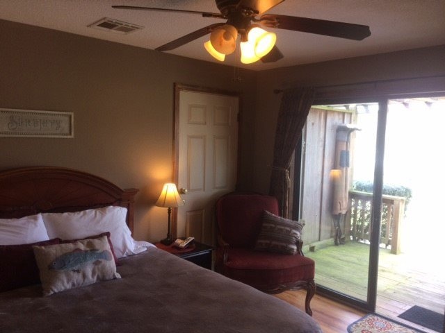 Image of PJ's White River Lodge