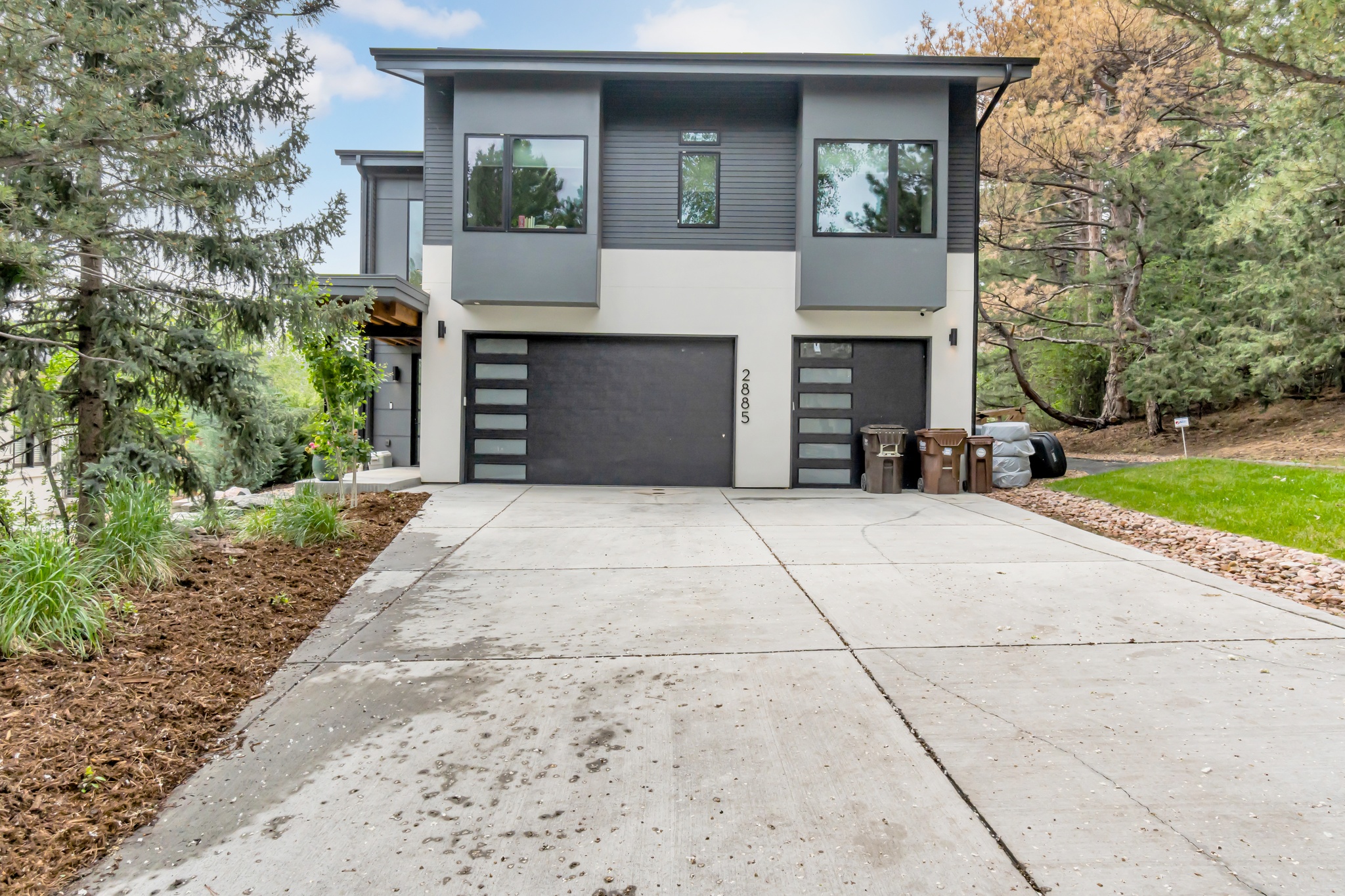 Image of Contemporary Retreat with Elevated Boulder Living