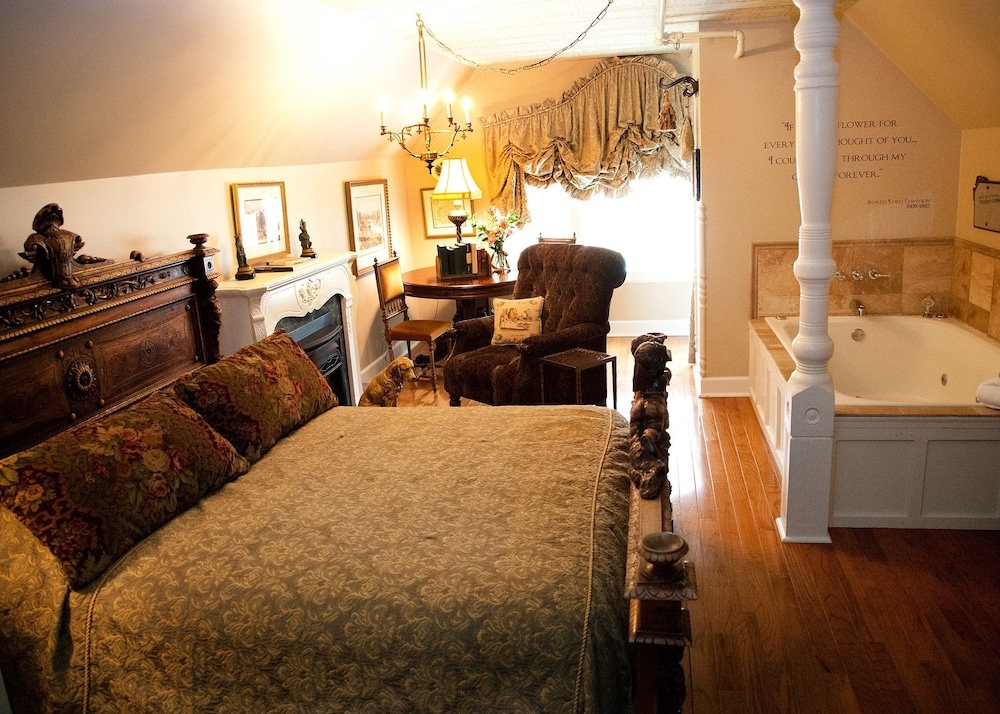 Image of Rivertown Inn