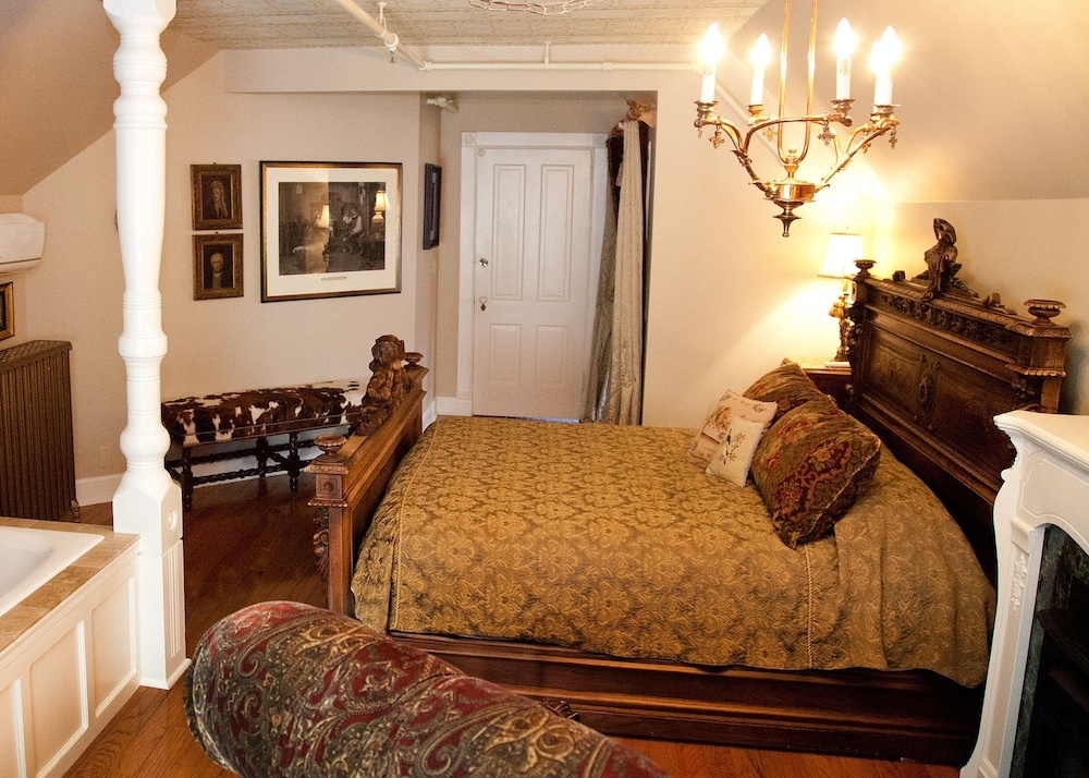 Image of Rivertown Inn