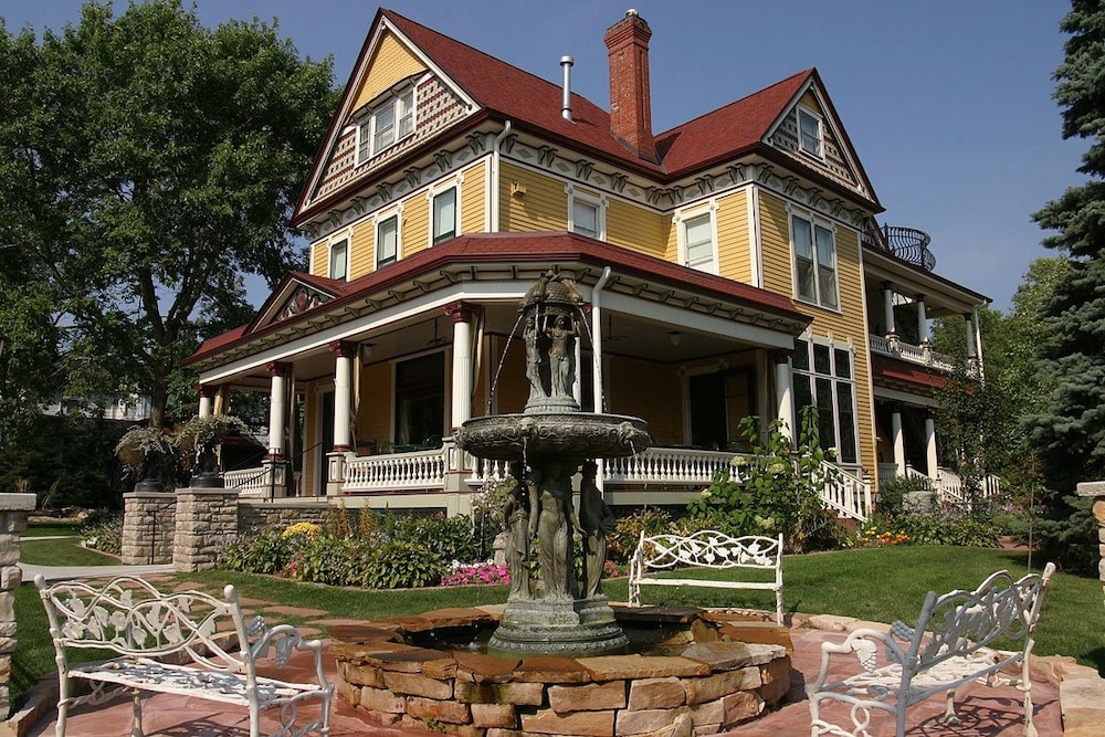 Image of Rivertown Inn