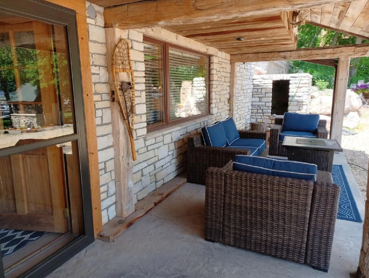 Image of Rustic Lodge at Old Sawmill Marina