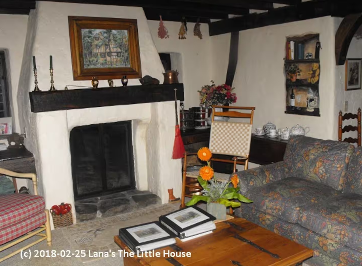 Image of Lana's The Little House