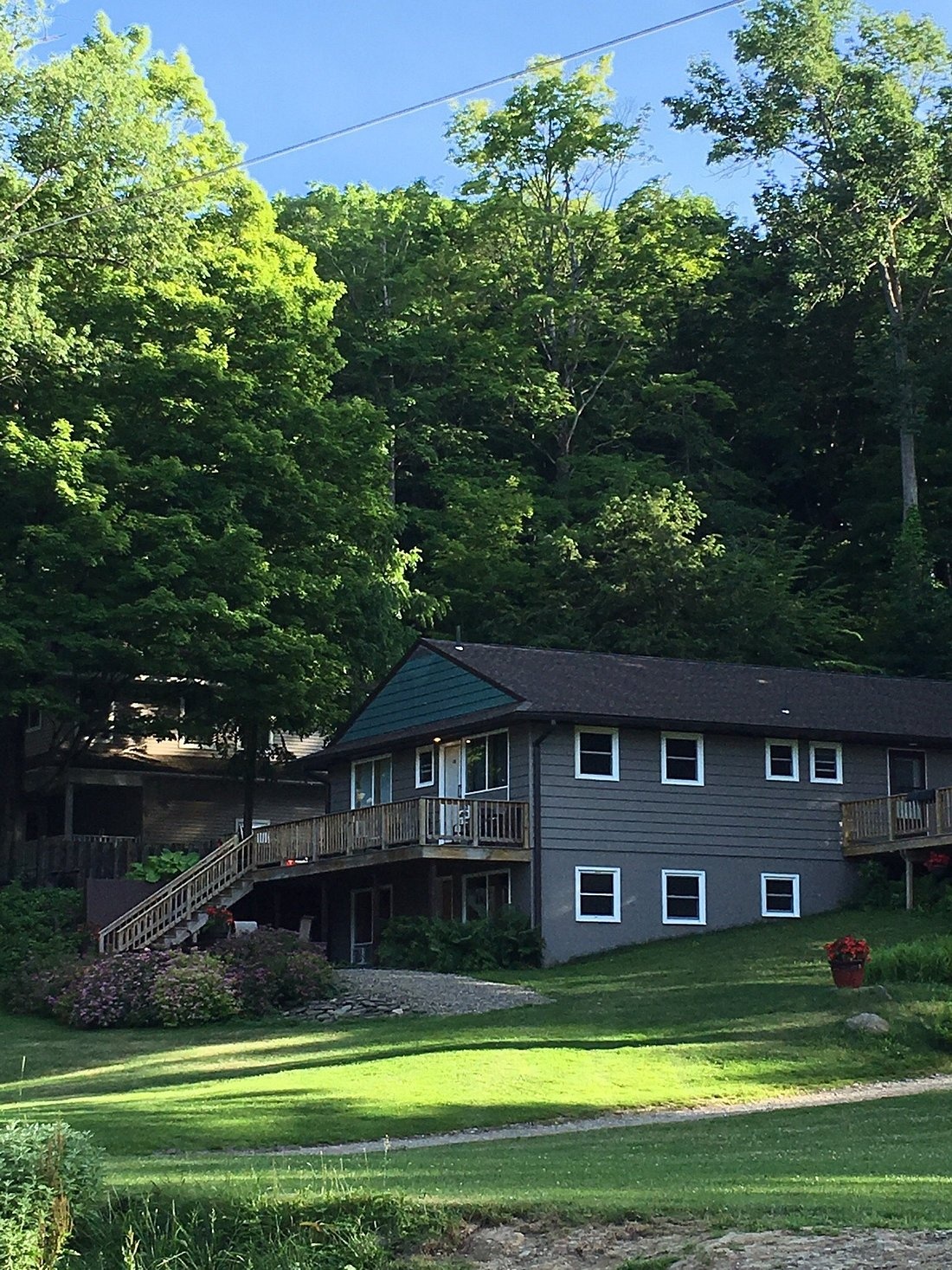 Image of Pine Hill Cottages & Motel