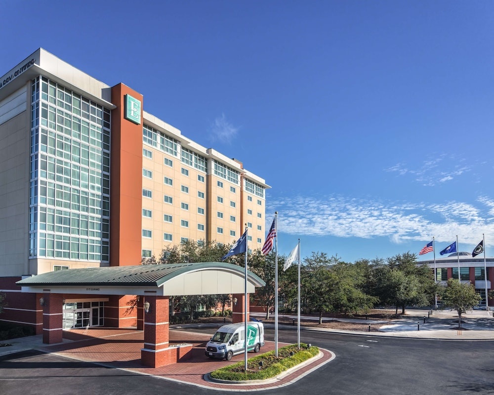 Image of Embassy Suites by Hilton Charleston Airport Hotel & Convention Center