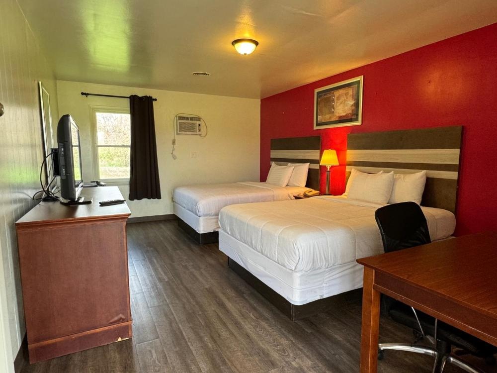 Image of Thruway Holiday Motel