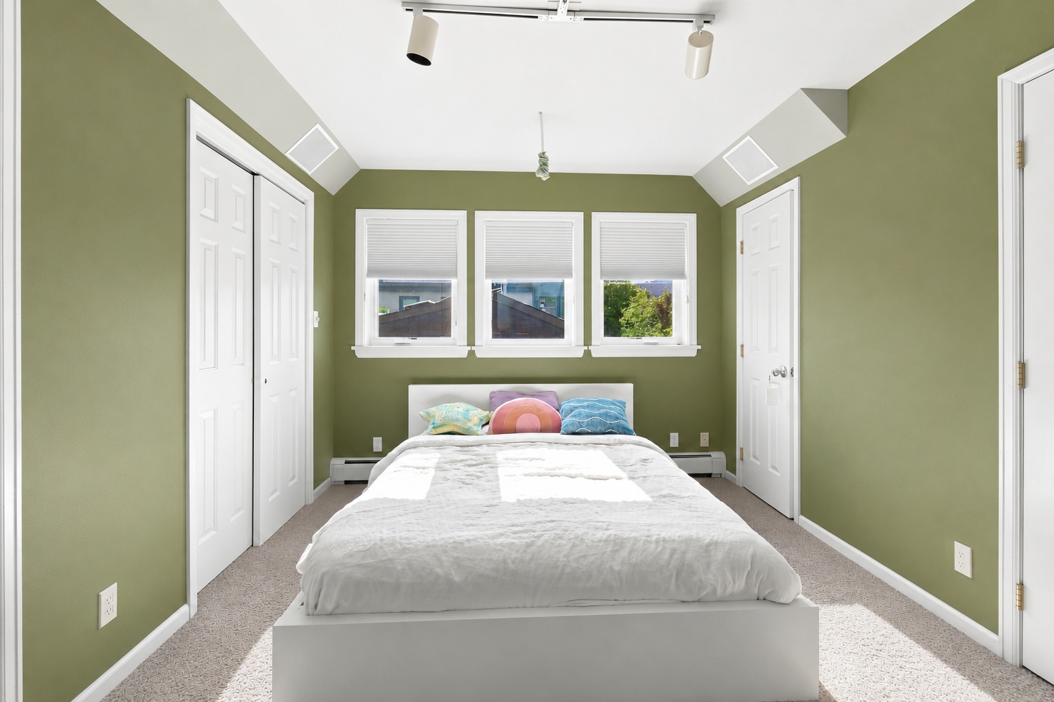 Image of Stunning remodel, centrally located, walking distance to everything Boulder loves