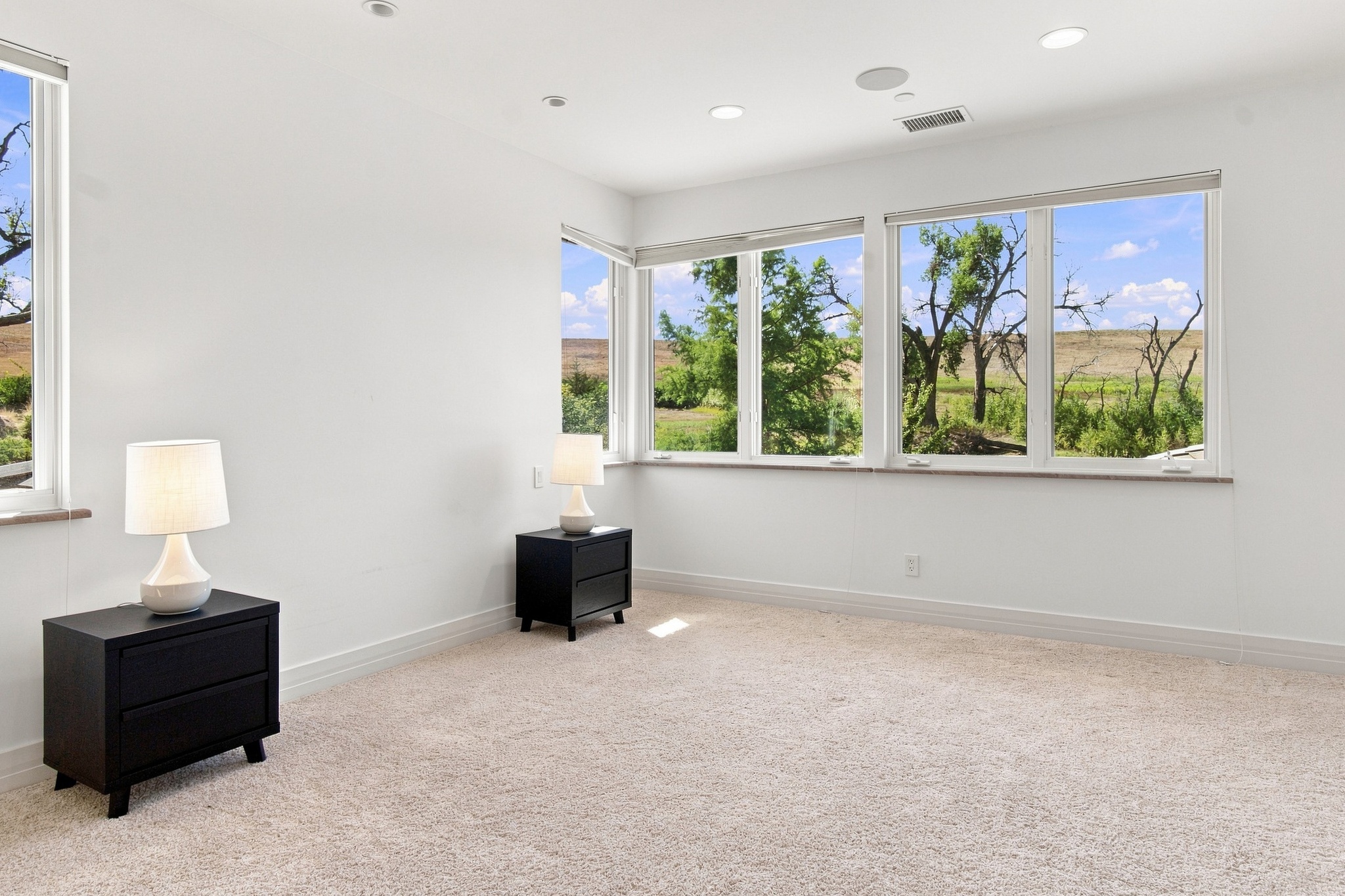 Image of Paragon Estates — Gated private sanctuary with spectacular mountain views