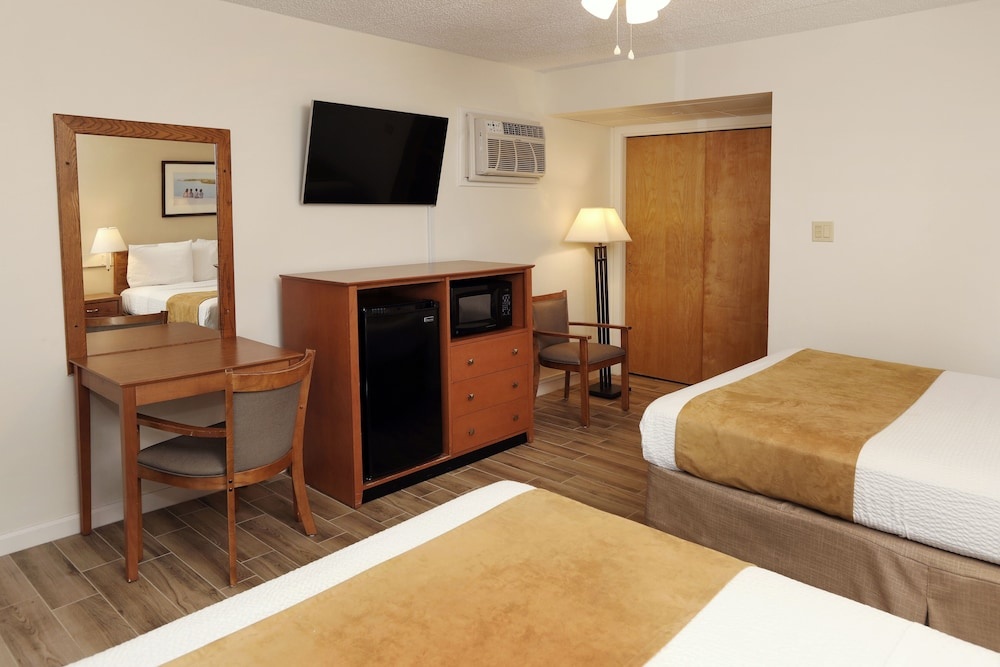 Image of Matador Oceanfront Resort