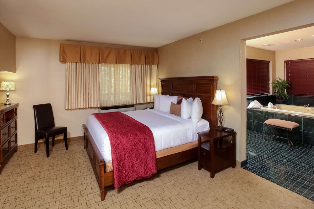 Image of Quality Inn Oakwood