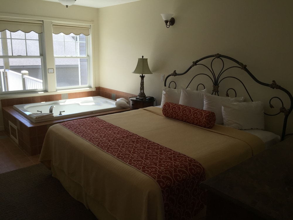 Image of Harbor Lights Resort