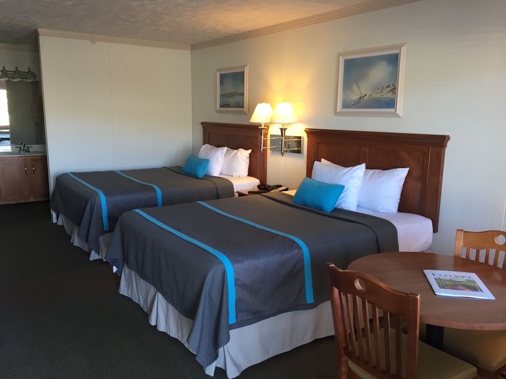 Image of Harbor Lights Resort