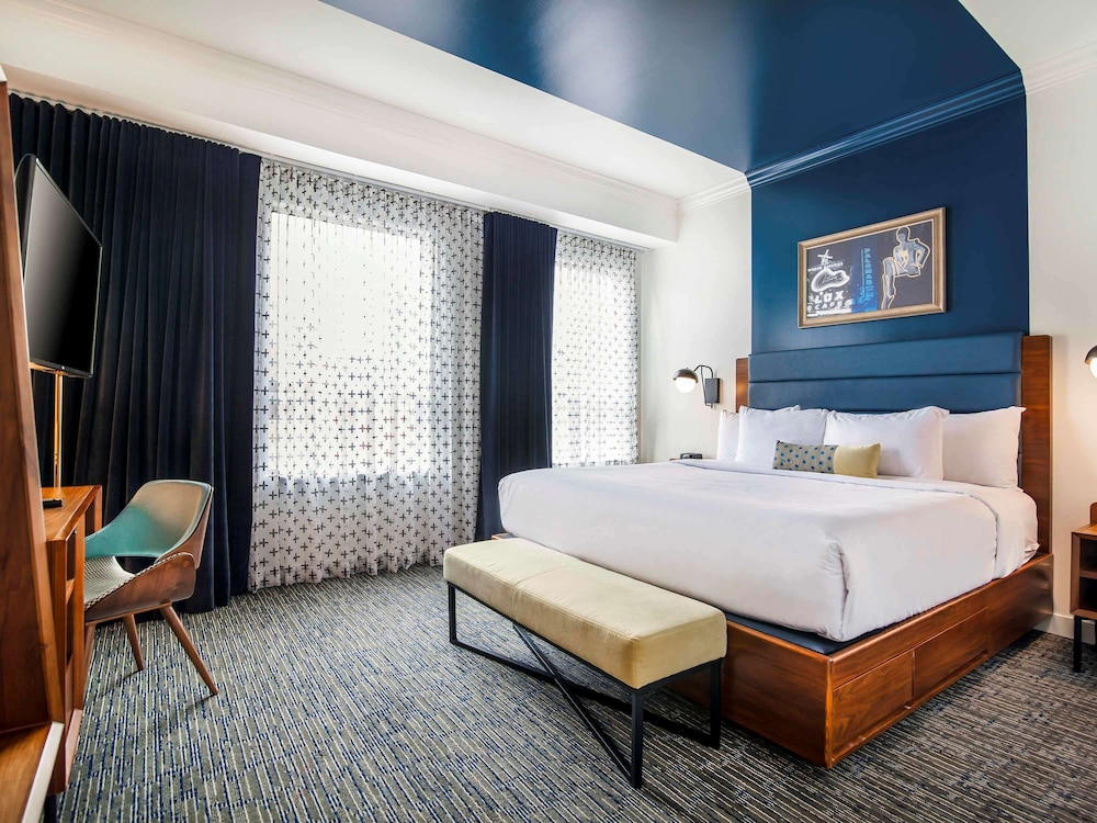 Image of Hotel Belmont Vancouver MGallery