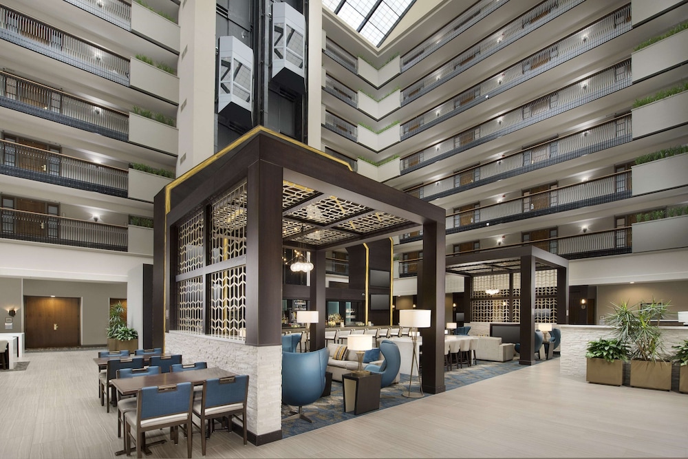 Image of Embassy Suites - Columbus