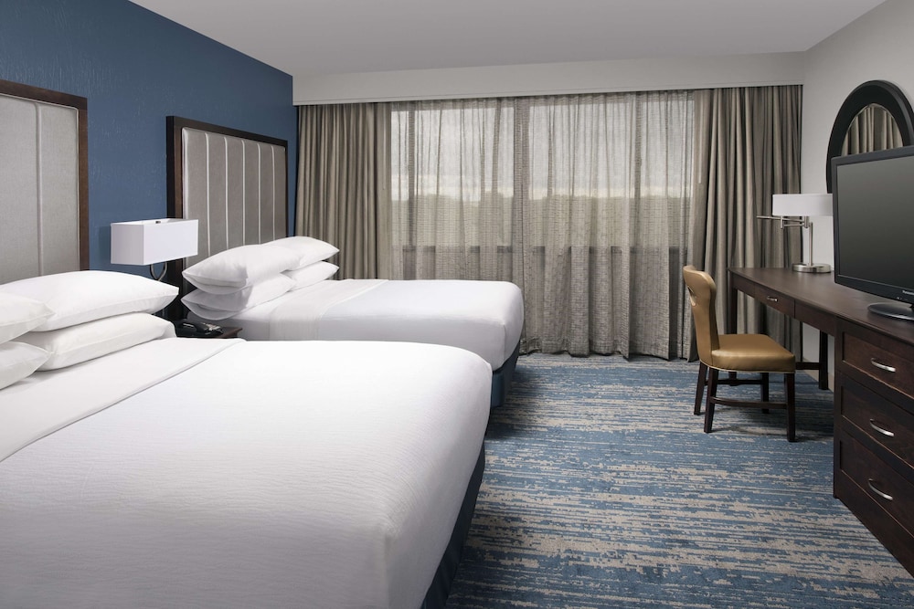 Image of Embassy Suites - Columbus