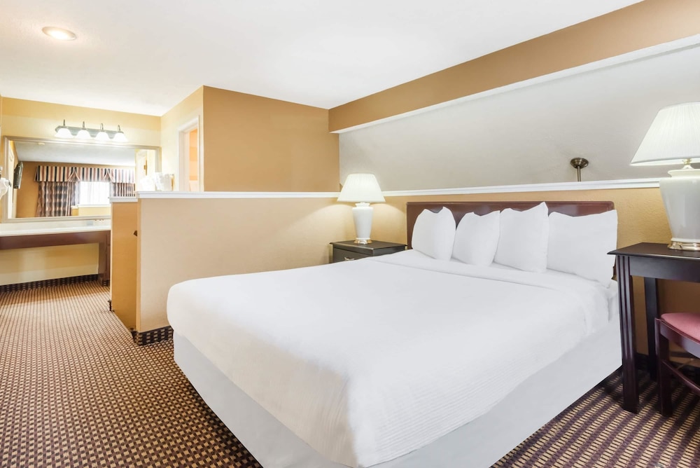 Image of Hawthorn Suites by Wyndham Columbus North