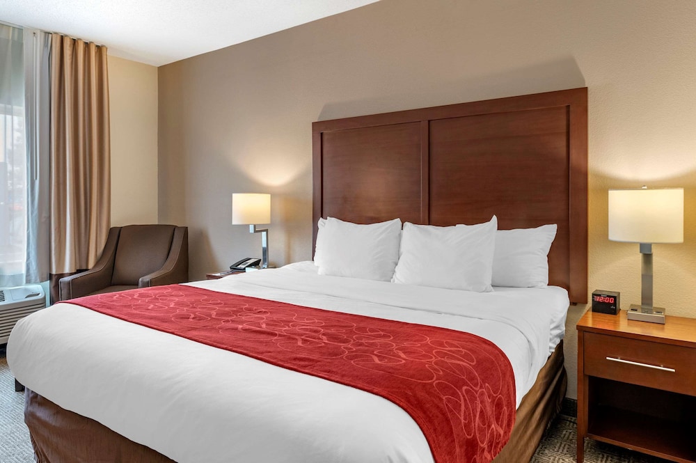 Image of Comfort Suites Columbus West - Hilliard