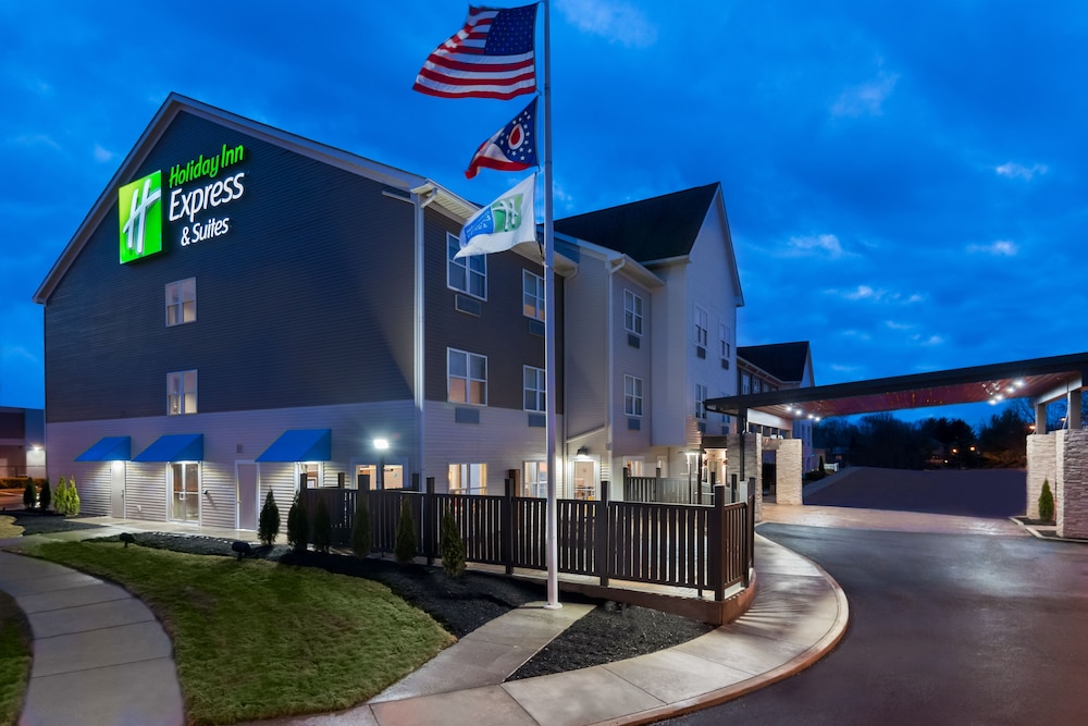 Image of Holiday Inn Express & Suites Columbus Airport East
