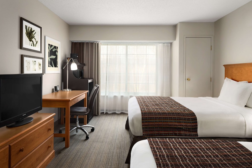 Image of Country Inn & Suites by Radisson, Columbus Airport, OH