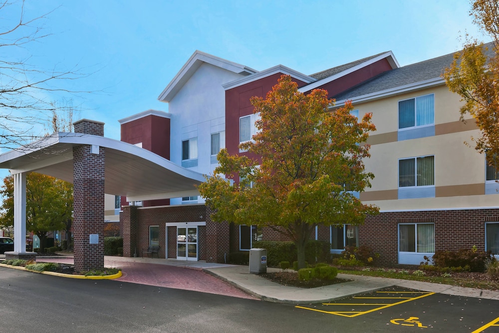 Image of Fairfield Inn & Suites Columbus East