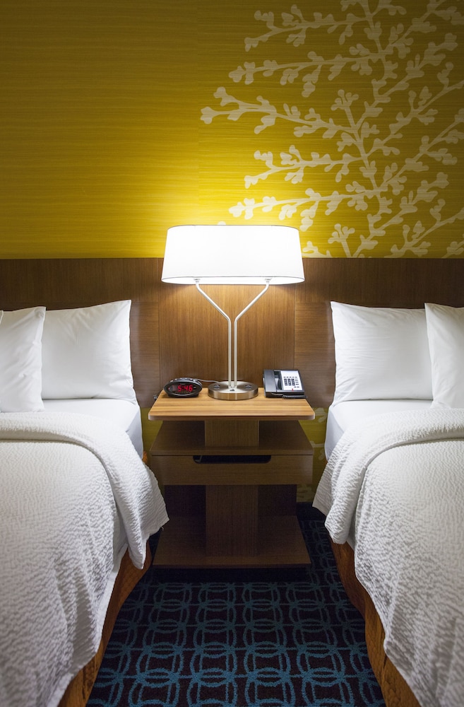Image of Fairfield Inn & Suites by Marriott Columbus Airport