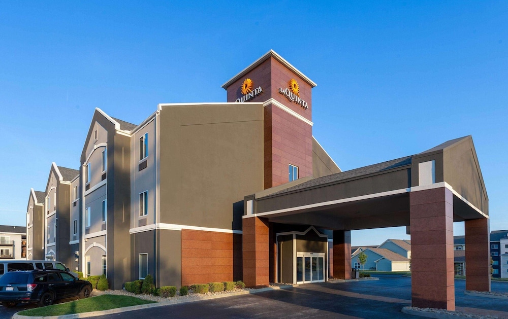 Image of La Quinta Inn & Suites by Wyndham Columbus West - Hilliard