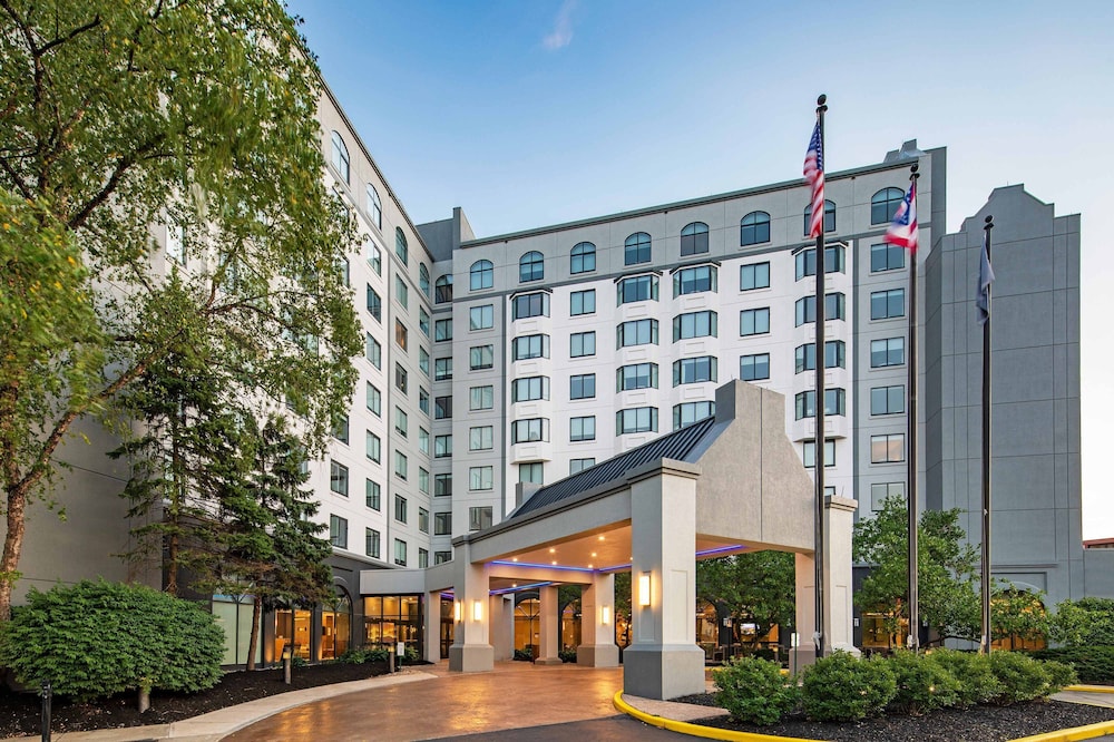 Image of Sheraton Suites Columbus