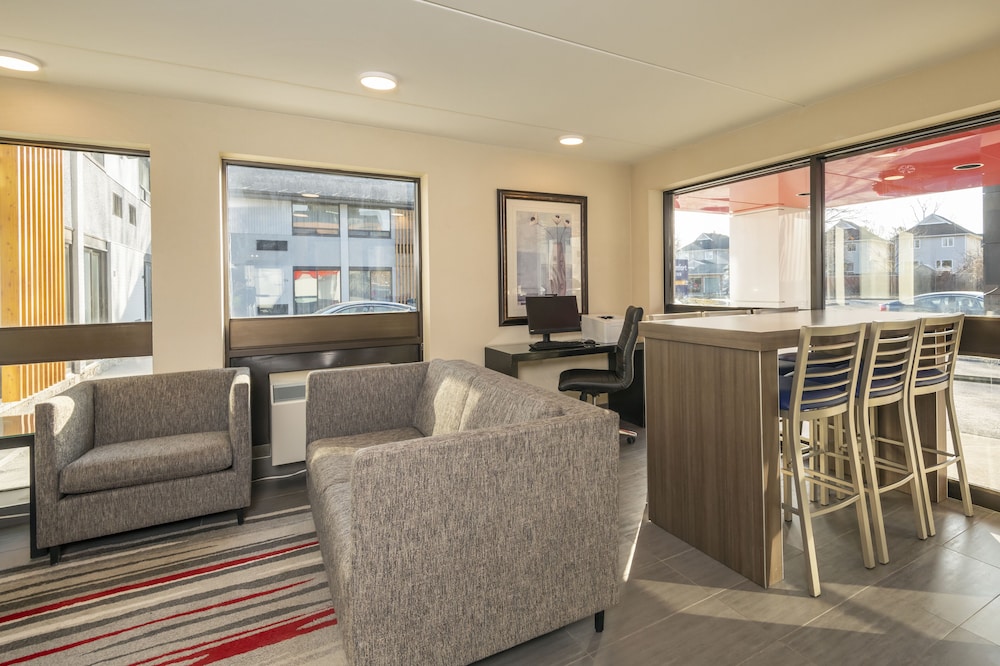 Image of Comfort Inn Ottawa West Kanata
