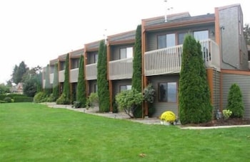 Image of Shorewater Resort
