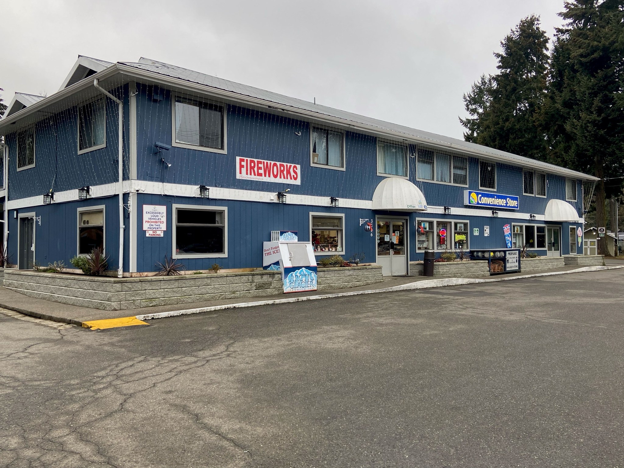 Image of Riverside Resort and Campground