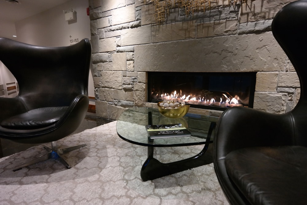 Image of Qualicum Beach Inn