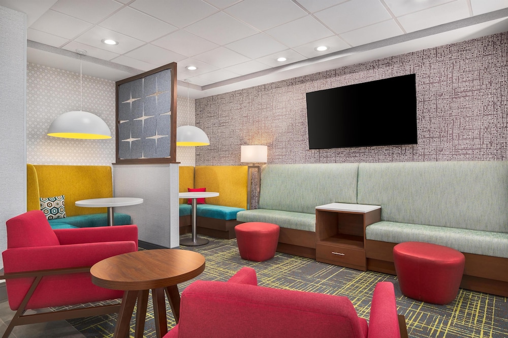 Image of Hampton Inn & Suites Charlotte-Arrowood Rd.