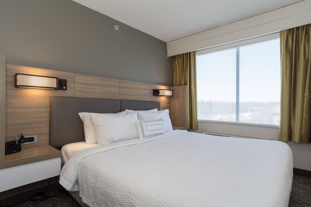 Image of SpringHill Suites by Marriott Charlotte Concord Mills Spdwy