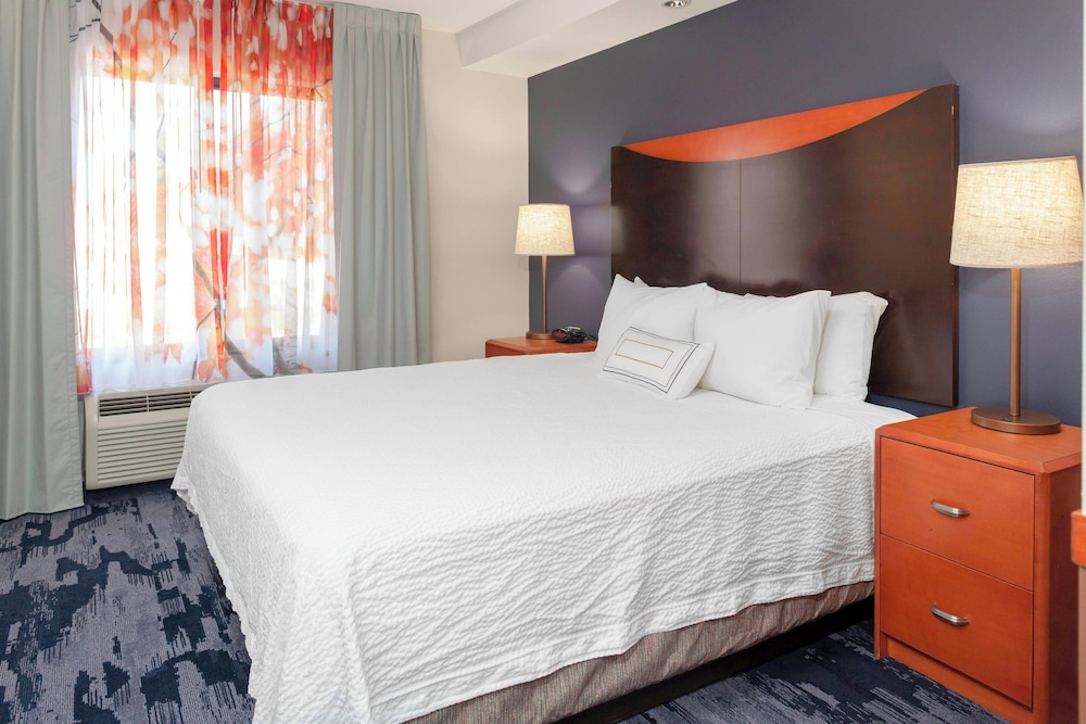 Image of Fairfield Inn & Suites by Marriott Charlotte Matthews
