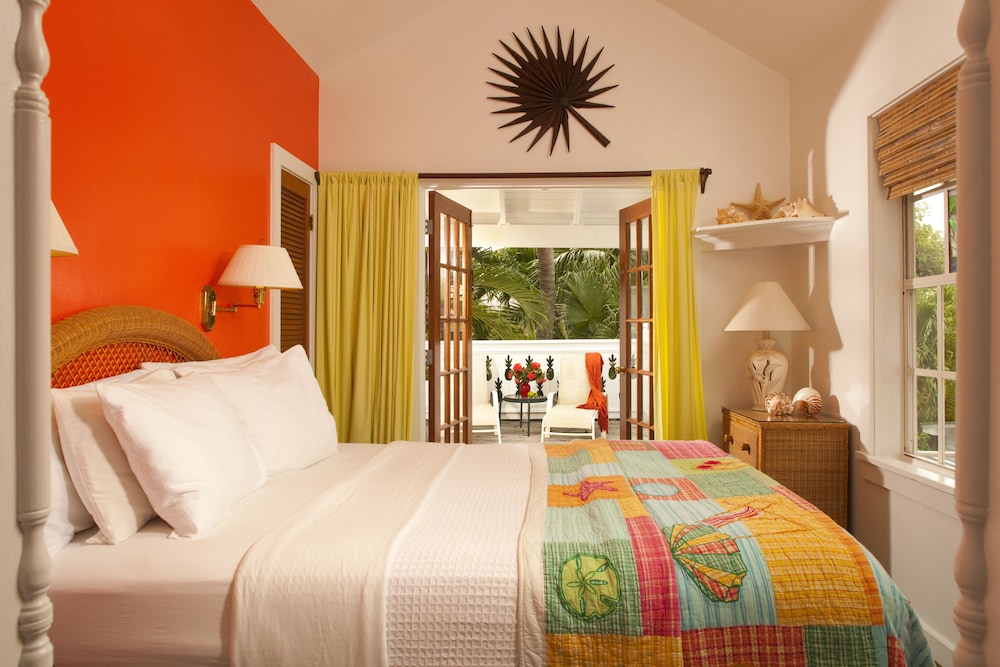 Image of Tropical Inn