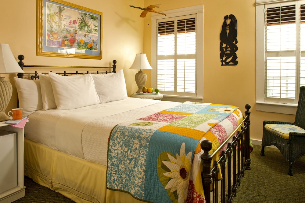 Image of Tropical Inn