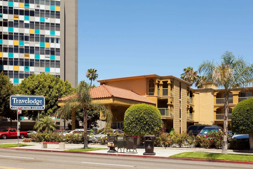 Image of Travelodge by Wyndham Long Beach Convention Center