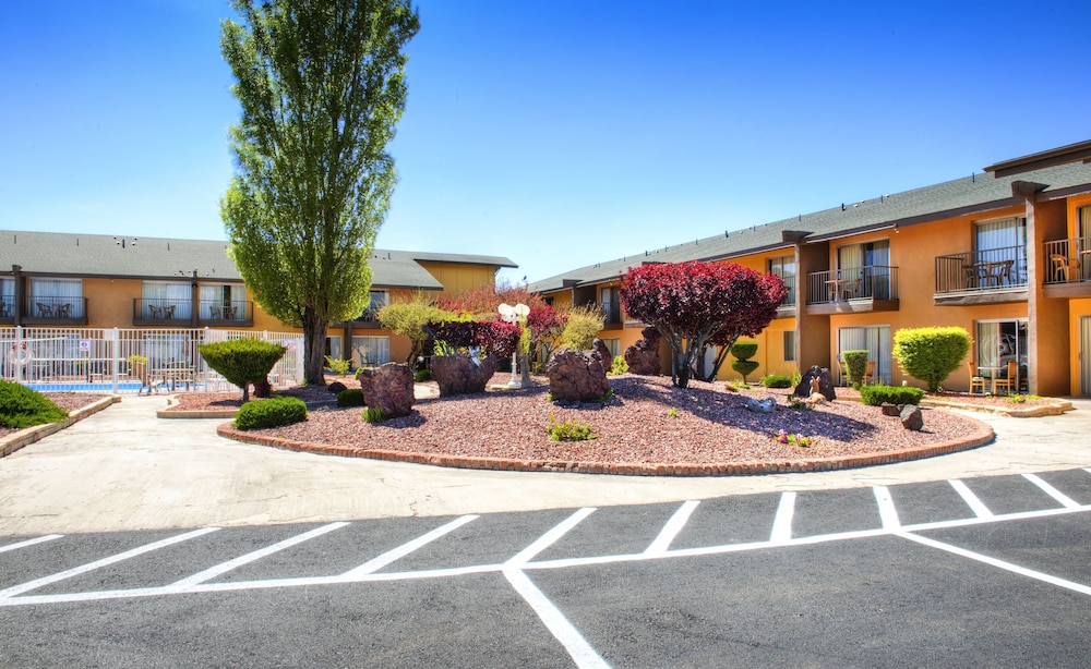 Image of Hotel Elev8 Flagstaff I-40 Exit 198 Butler Ave.